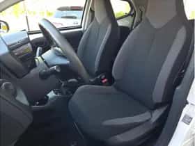 Toyota Aygo (2020) thumbnail 10