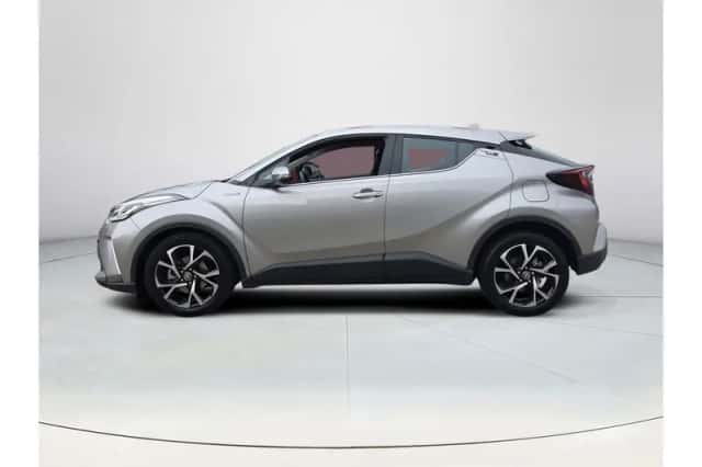 Toyota C-HR (2021) thumbnail 2