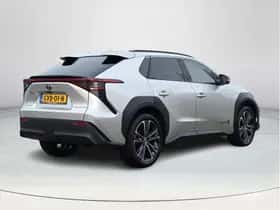Toyota bZ4X (2024) thumbnail 5