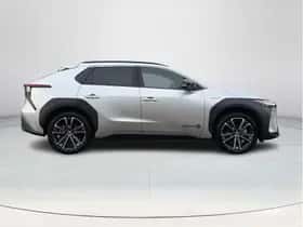 Toyota bZ4X (2024) thumbnail 6