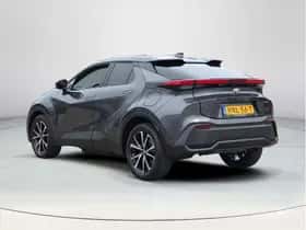 Toyota C-HR (2025) thumbnail 3
