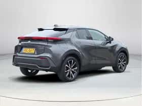 Toyota C-HR (2025) thumbnail 5