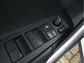 Toyota Corolla (2025) thumbnail 31