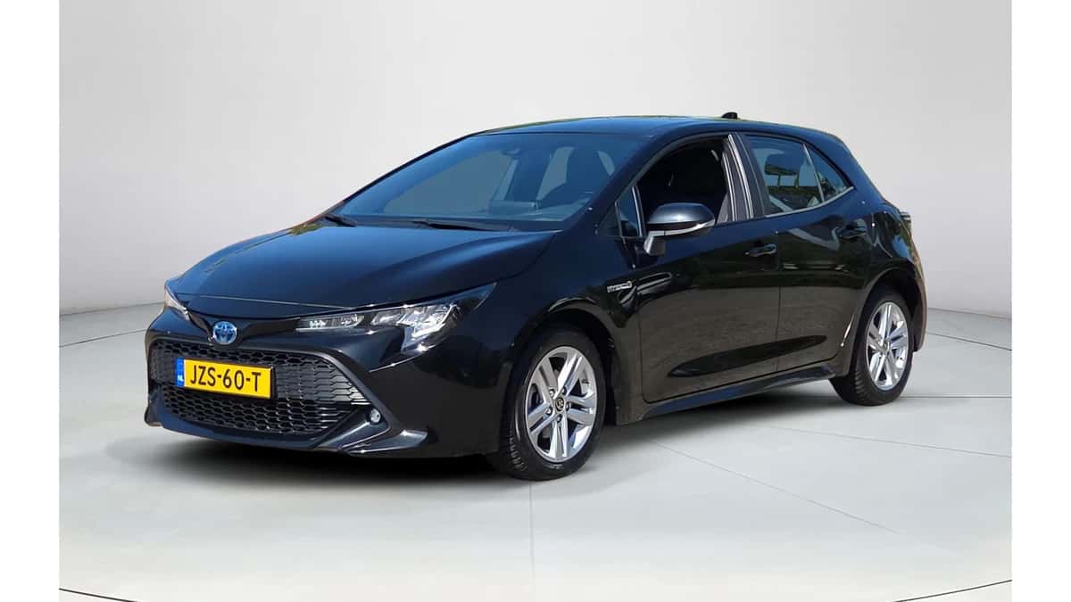 Toyota Corolla (2021) — foto 1