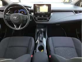 Toyota Corolla (2021) thumbnail 9
