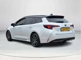 Toyota Corolla (2024) thumbnail 3