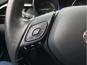 Toyota C-HR (2019) thumbnail 17