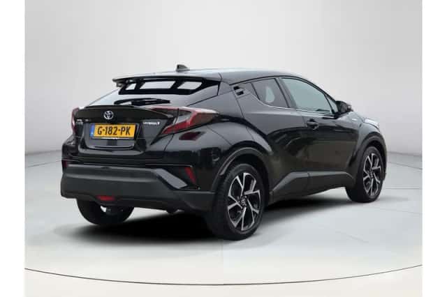 Toyota C-HR (2019) thumbnail 5
