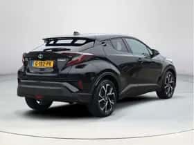 Toyota C-HR (2019) thumbnail 5