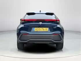 Toyota C-HR (2024) thumbnail 4