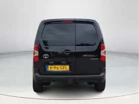 Toyota Proace (2024) thumbnail 4