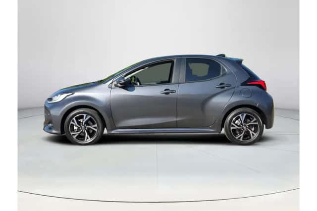 Toyota Yaris (2025) thumbnail 2