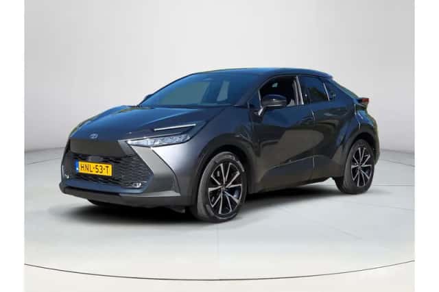 Toyota C-HR (2025) thumbnail 1