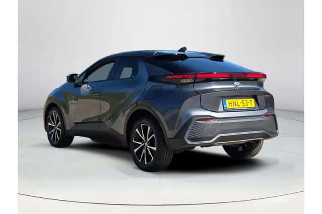 Toyota C-HR (2025) thumbnail 3