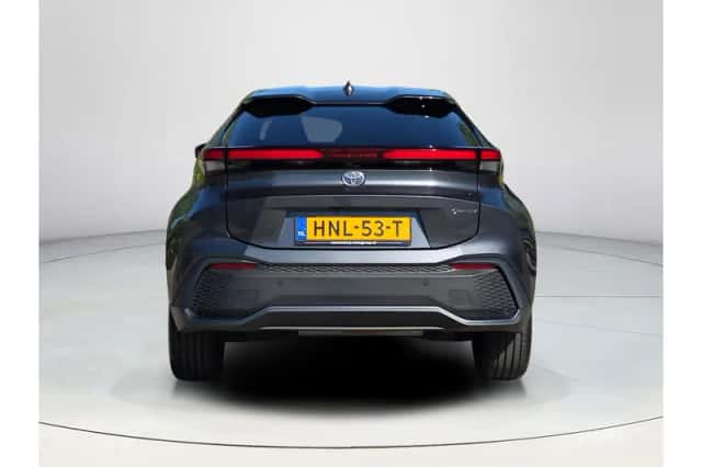 Toyota C-HR (2025) thumbnail 4
