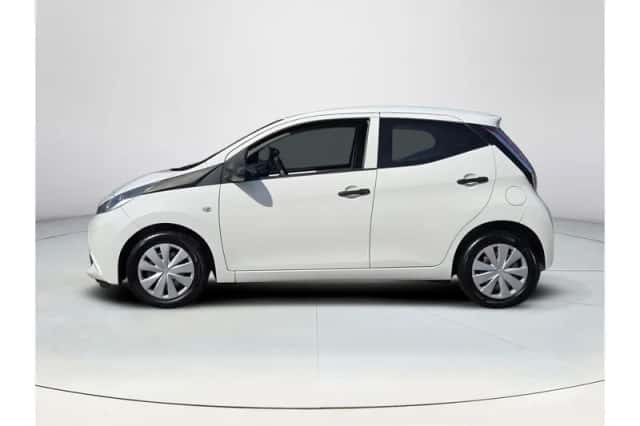 Toyota Aygo (2018) thumbnail 2