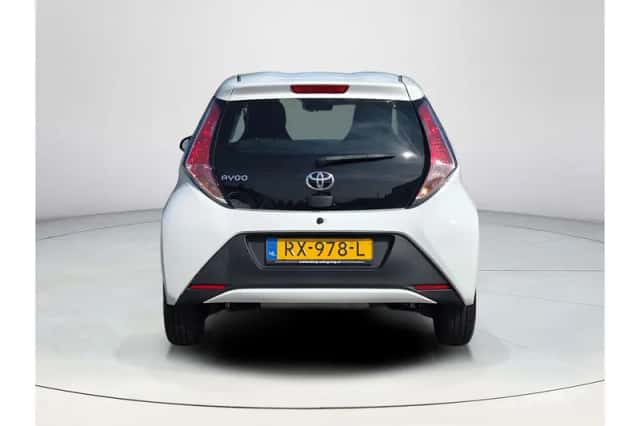 Toyota Aygo (2018) thumbnail 4