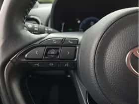 Toyota Yaris Cross (2025) thumbnail 17