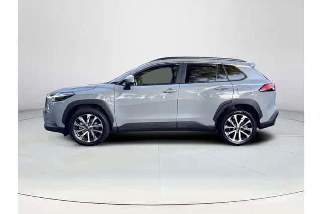 Toyota Corolla Cross (2023) thumbnail 2