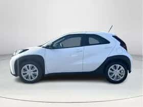 Toyota Aygo X (2025) thumbnail 2