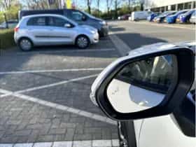 Toyota Yaris Cross (2022) thumbnail 14