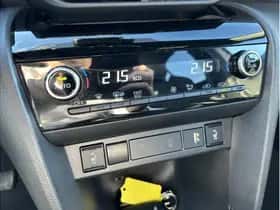 Toyota Yaris Cross (2022) thumbnail 25