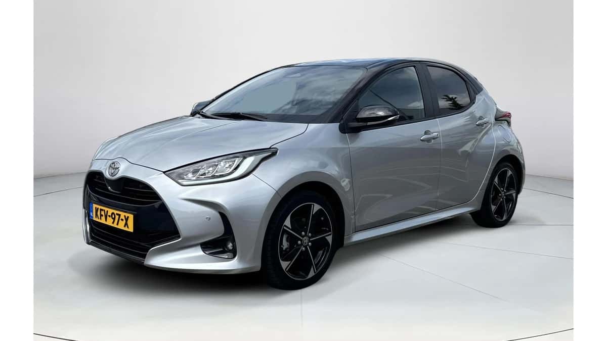 Toyota Yaris (2025) — foto 1