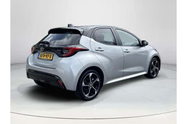 Toyota Yaris (2025) thumbnail 5