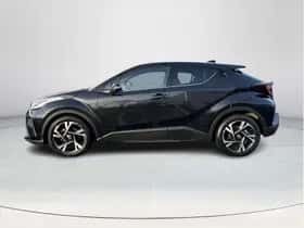 Toyota C-HR (2023) thumbnail 2