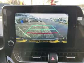 Toyota C-HR (2023) thumbnail 18