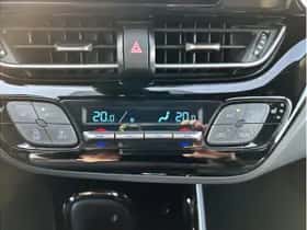 Toyota C-HR (2023) thumbnail 19