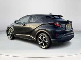 Toyota C-HR (2023) thumbnail 3