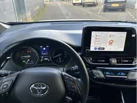 Toyota C-HR (2023) thumbnail 26