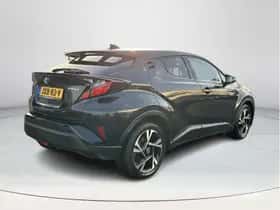 Toyota C-HR (2023) thumbnail 5