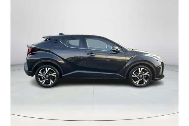 Toyota C-HR (2023) thumbnail 6
