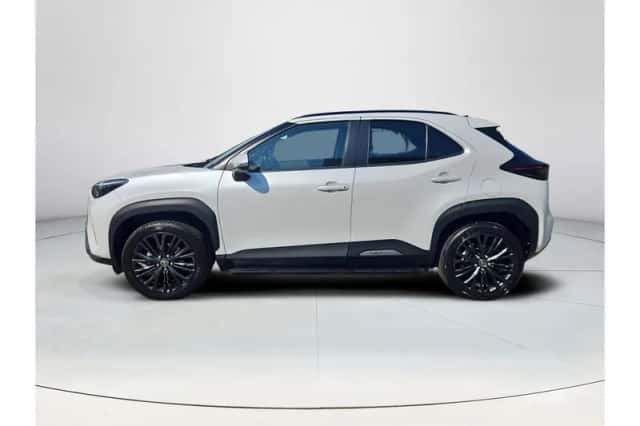 Toyota Yaris Cross (2023) thumbnail 2
