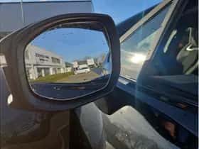 Toyota C-HR (2025) thumbnail 17