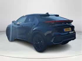Toyota C-HR (2025) thumbnail 3