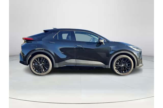 Toyota C-HR (2025) thumbnail 6