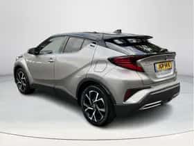 Toyota C-HR (2021) thumbnail 3