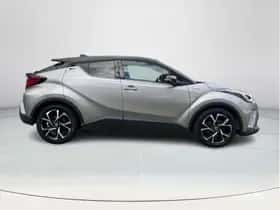 Toyota C-HR (2021) thumbnail 6