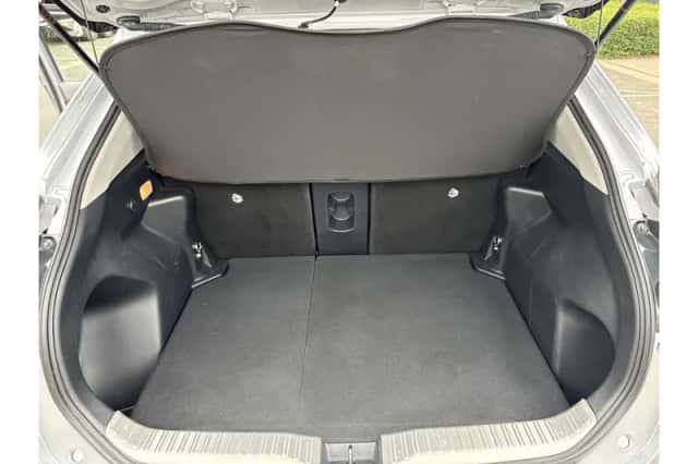 Toyota Yaris Cross (2023) thumbnail 4