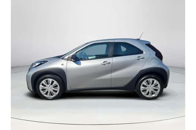 Toyota Aygo X (2022) thumbnail 2