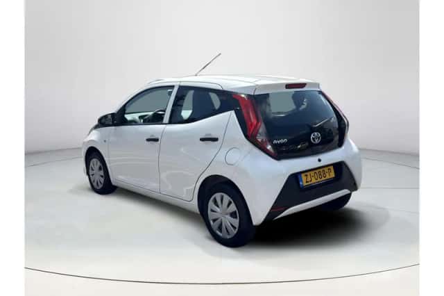 Toyota Aygo (2019) thumbnail 3