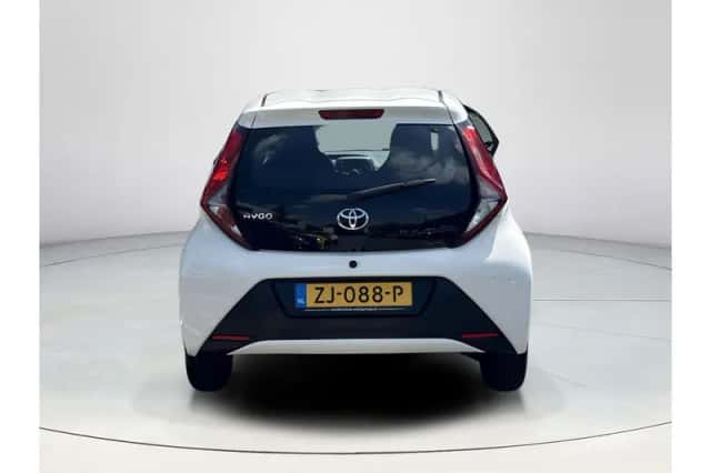 Toyota Aygo (2019) thumbnail 4