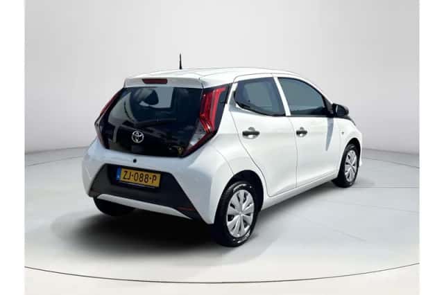 Toyota Aygo (2019) thumbnail 5