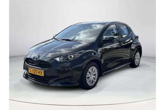 Toyota Yaris (2021) thumbnail 1