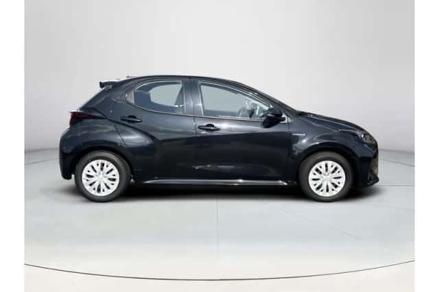 Toyota Yaris (2021) thumbnail 6