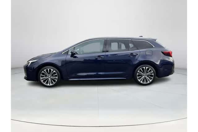 Toyota Corolla (2025) thumbnail 2