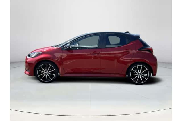 Toyota Yaris (2023) thumbnail 2